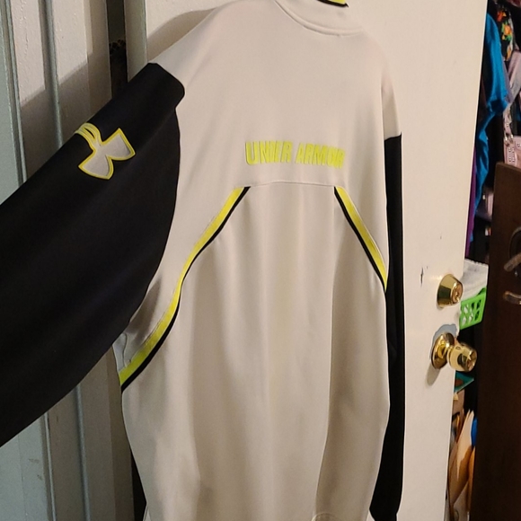 Under armour sweater - Picture 4 of 4